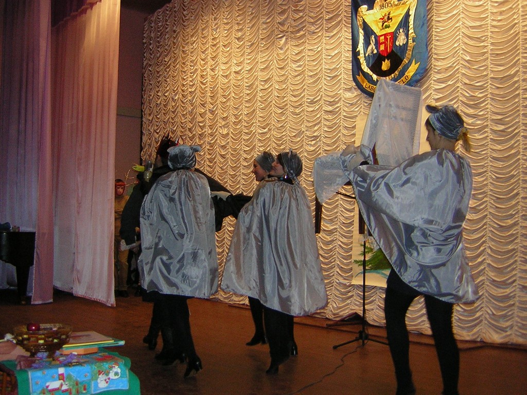 Theatergruppe 12.2005 (65).JPG